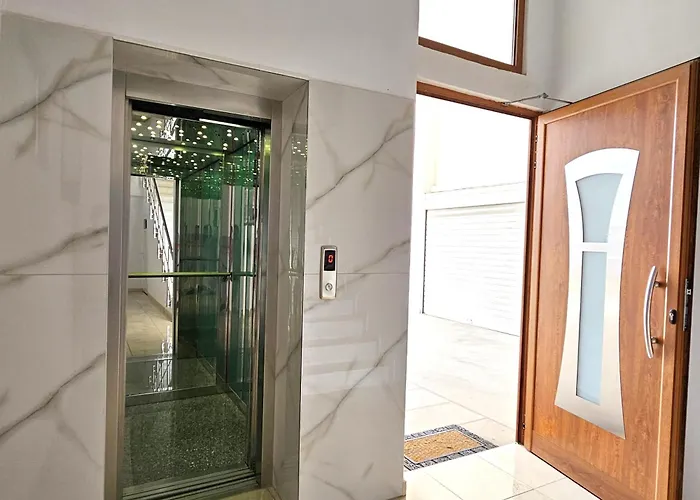 Vistula Apartamento Sarandë